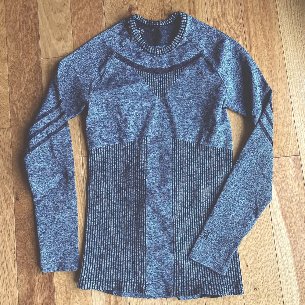 Nils Base Layer Set